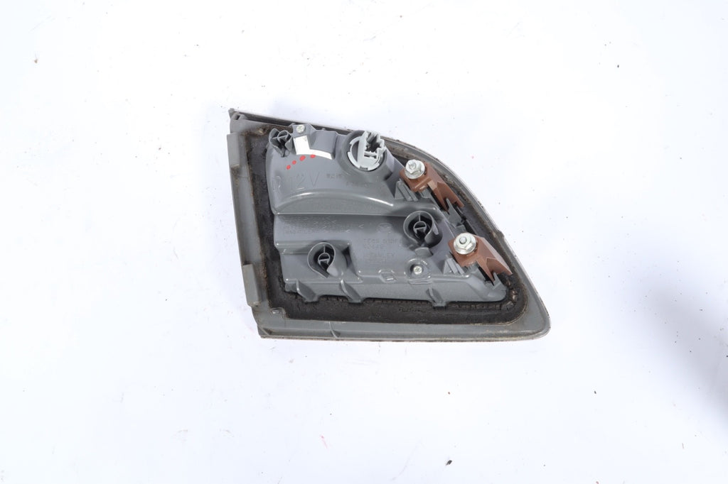 2010-2012 MAZDA CX-9 REAR RIGHT INNER SIDE DECK LID MOUNTED TAIL LIGHT OEM