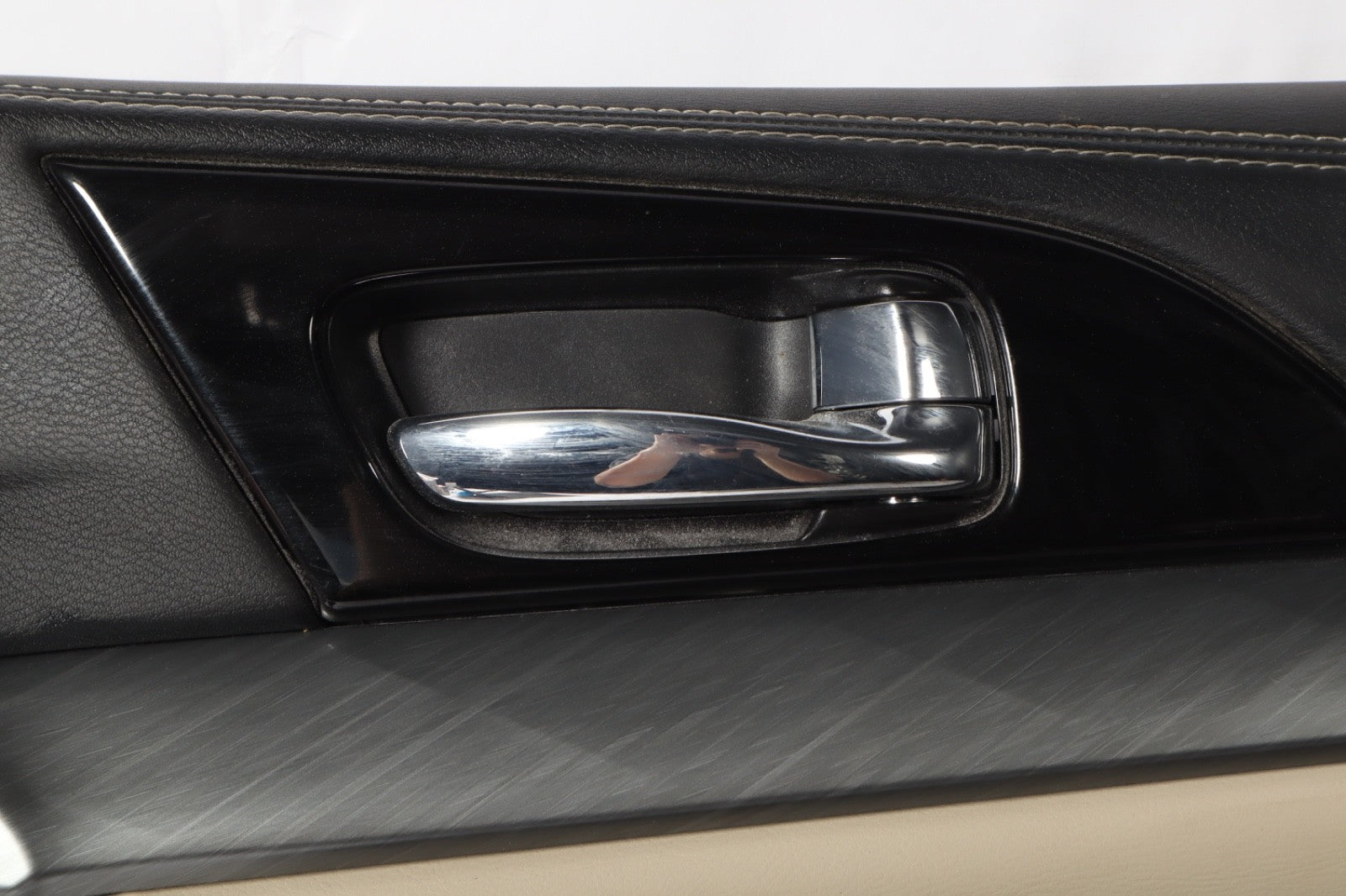2016-2018 NISSAN MAXIMA FRONT RIGHT SIDE DOOR TRIM COVER PANEL OEM