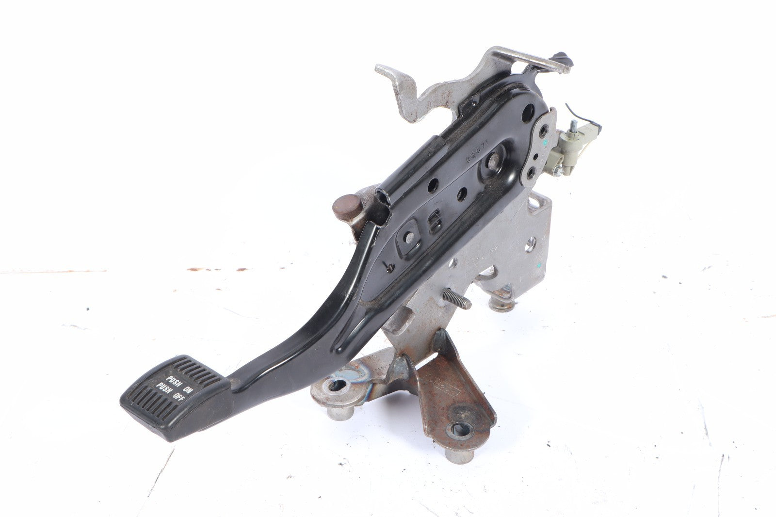 2011-2014 FORD EDGE 3.5L EMERGENCY PARKING BRAKE PEDAL W/ CABLE OEM