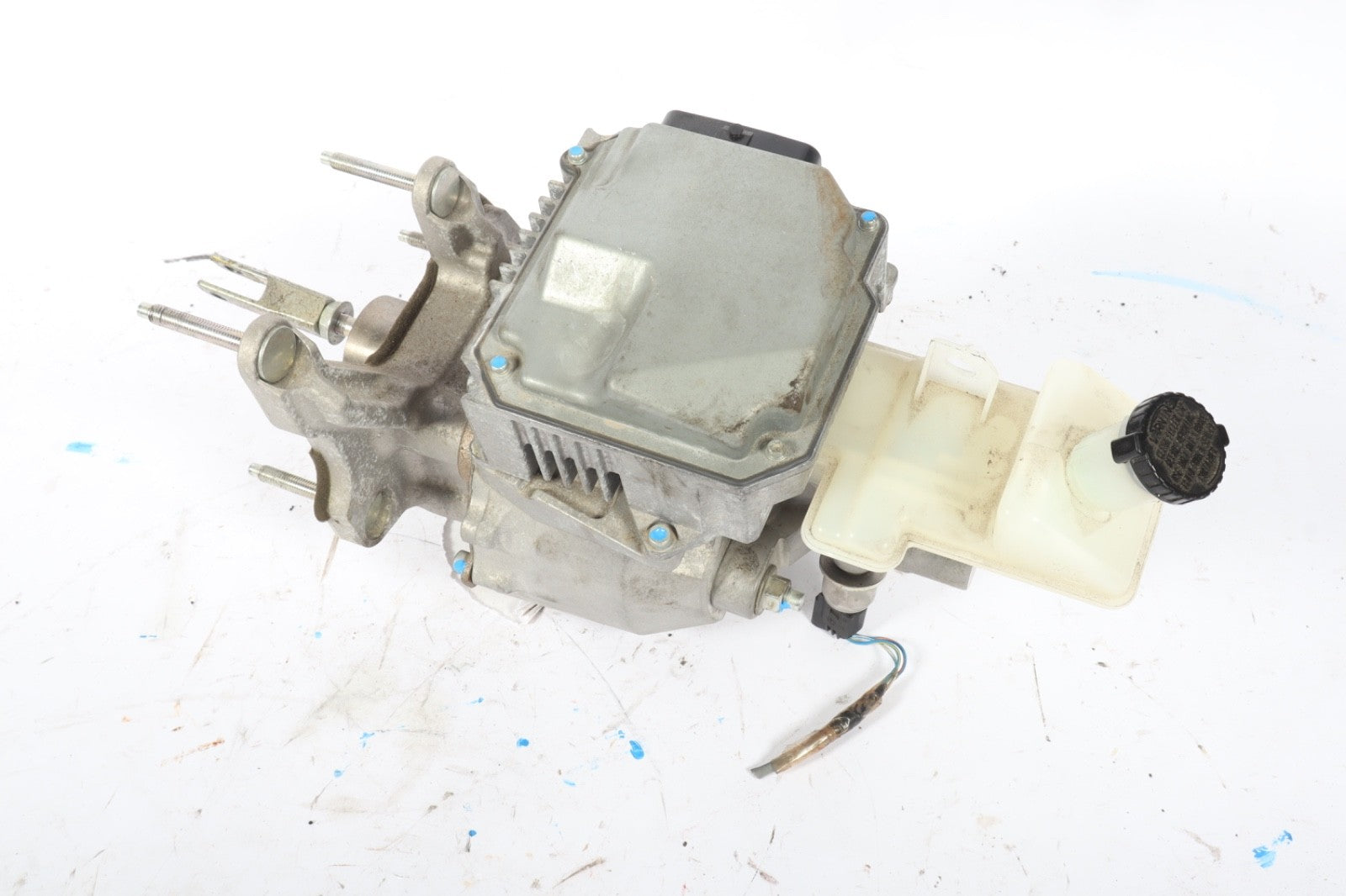 2013-2017 NISSAN LEAF brake Booster ZE1 EAC1035-03A EAC103503A OEM