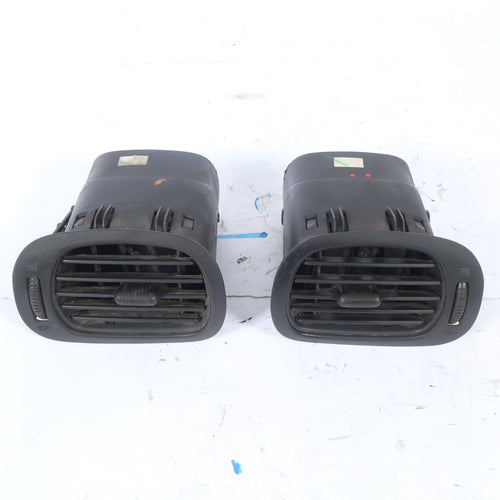 2004 -2007 DODGE CARAVAN CHRYSLER TOWN COUNTRY AIR VENT RIGHT LEFT SIDE DASH OEM