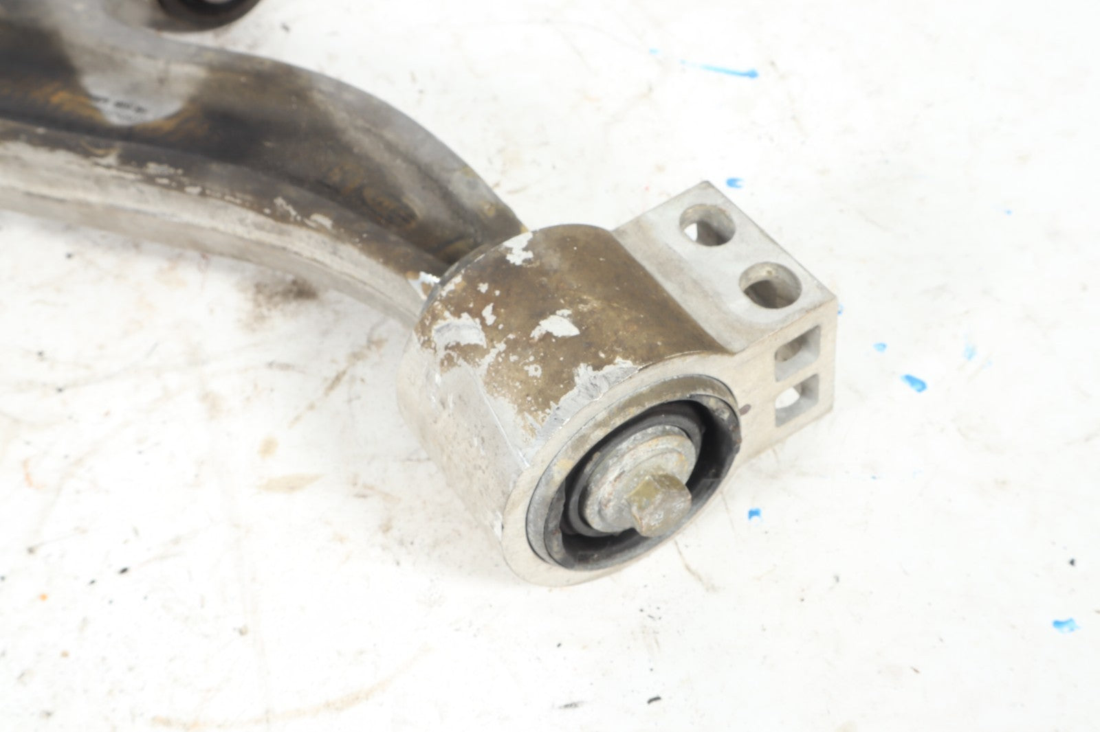 2016-2019 BUICK CASCADA FRONT RIGHT LOWER CONTROL ARM OEM 13371819