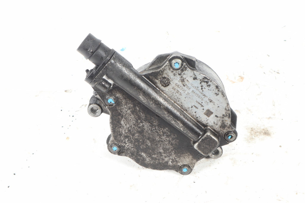 2008-2019 BMW  VACUUM PUMP OEM 8605976-01