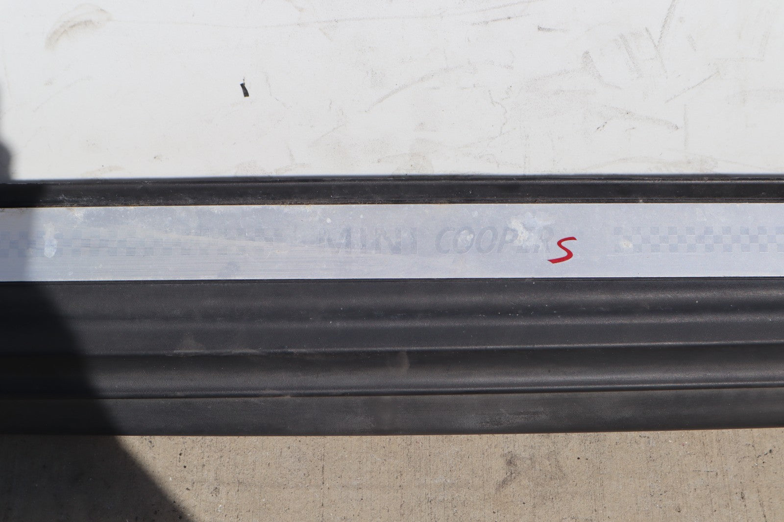 2011-2014 MINI COOPER R56 LEFT DRIVER SIDE SKIRT ROCKER PANEL TRIM OEM