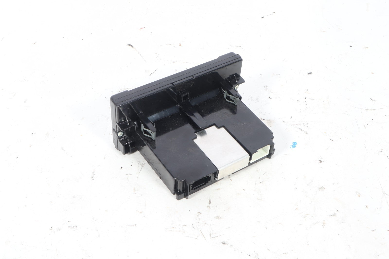 2006-2010 VOLVO C70 DASH VEHICLE INFORMATION DISPLAY SCREEN PART NUMBER 31268056