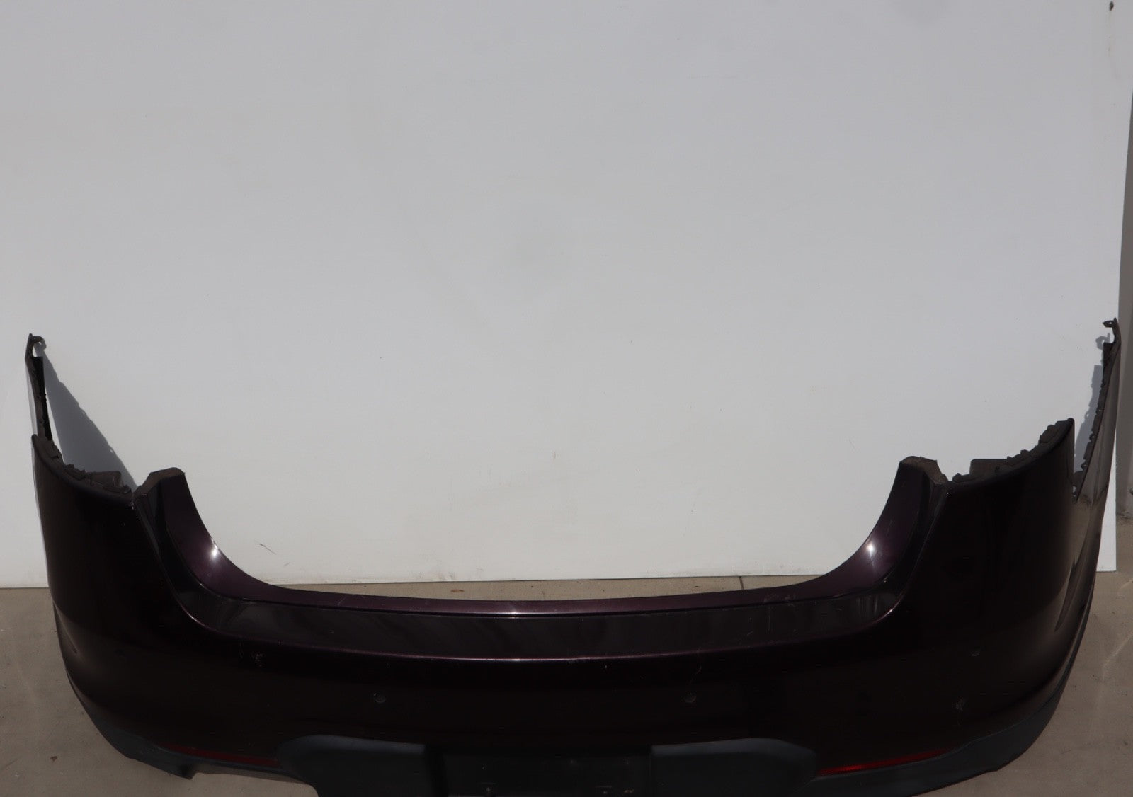 2010-2012 FORD TAURUS REAR BUMPER COVER OEM ONLY PICK UP!!!