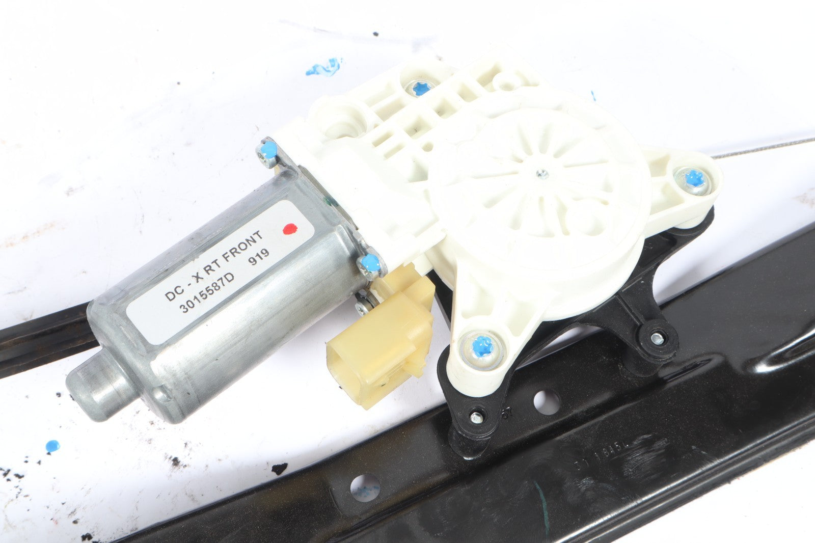 2008-20 DODGE GRAND CARAVAN DRIVER LEFT FRONT POWER WINDOW REGULATOR WITH MOTOR
