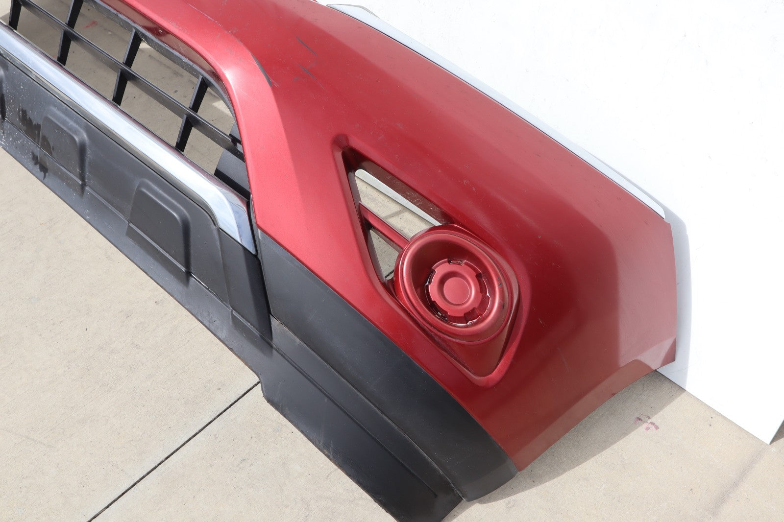 2013-2016 NISSAN PATHFINDER FRONT BUMPER COVER OEM ONLY PICK UP!!!