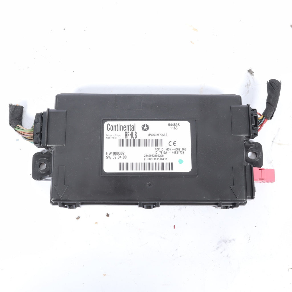 2011-2012 Chrysler 300 Dodge Journey Keyless Entry Receiver Module 05026796AE