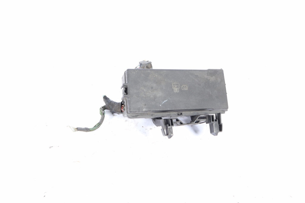 2010-2012 FORD TAURUS FUSEBOX FUSE BOX RELAY MODULE OEM