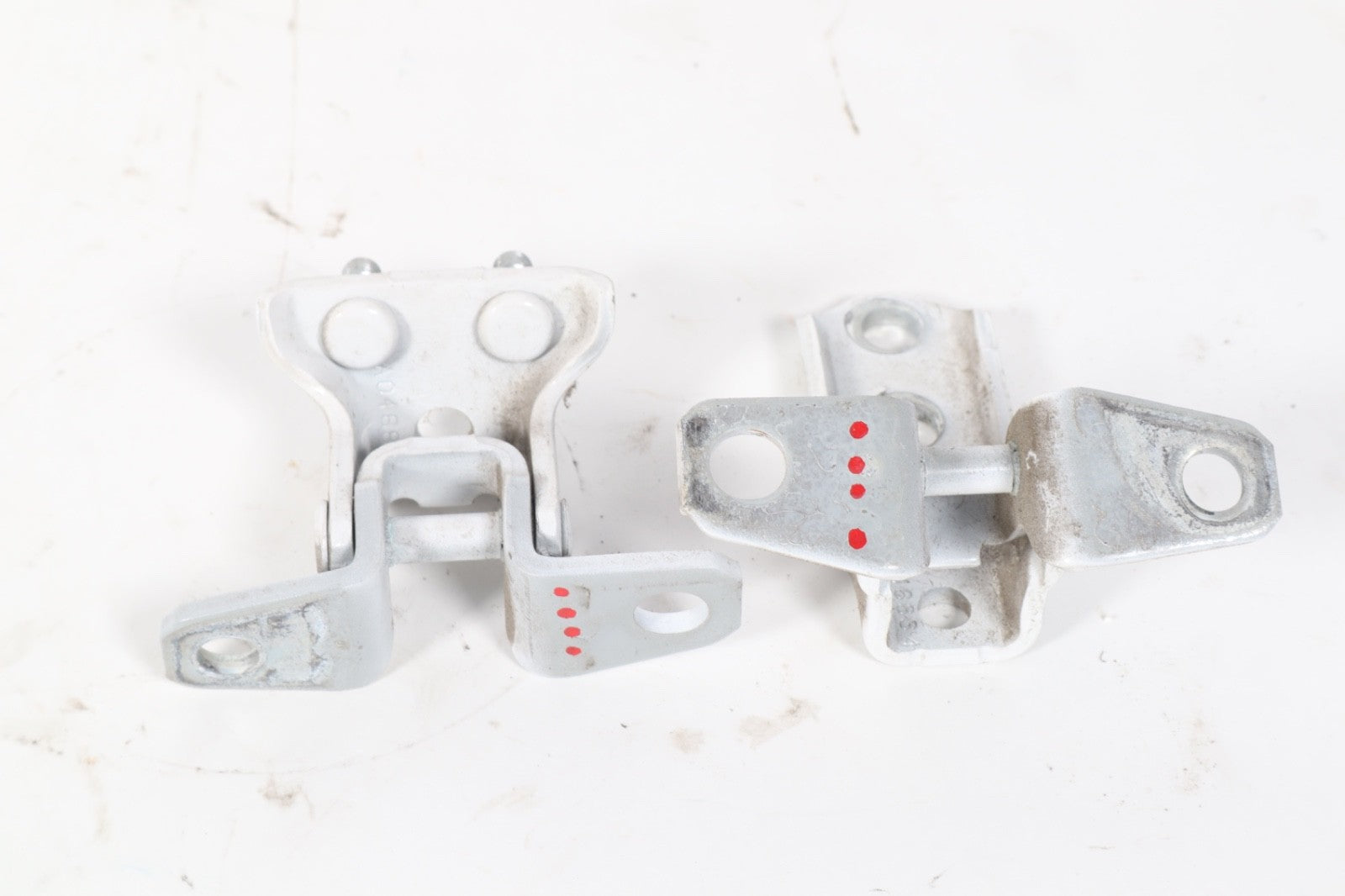 2007-2020 MITSUBISHI OUTLANDER REAR RIGHT SIDE DOOR HINGE SET OF 2 OEM
