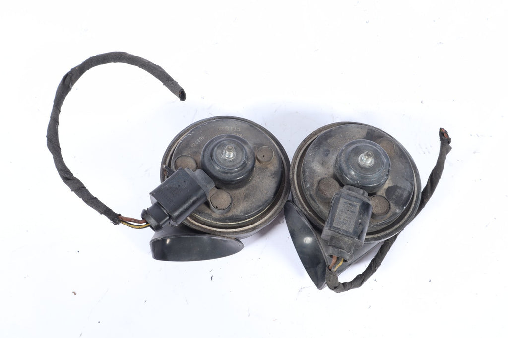 2008-2017 AUDI A4 HIGH & LOW TONE SAFETY HORN SET OEM 8H0951221