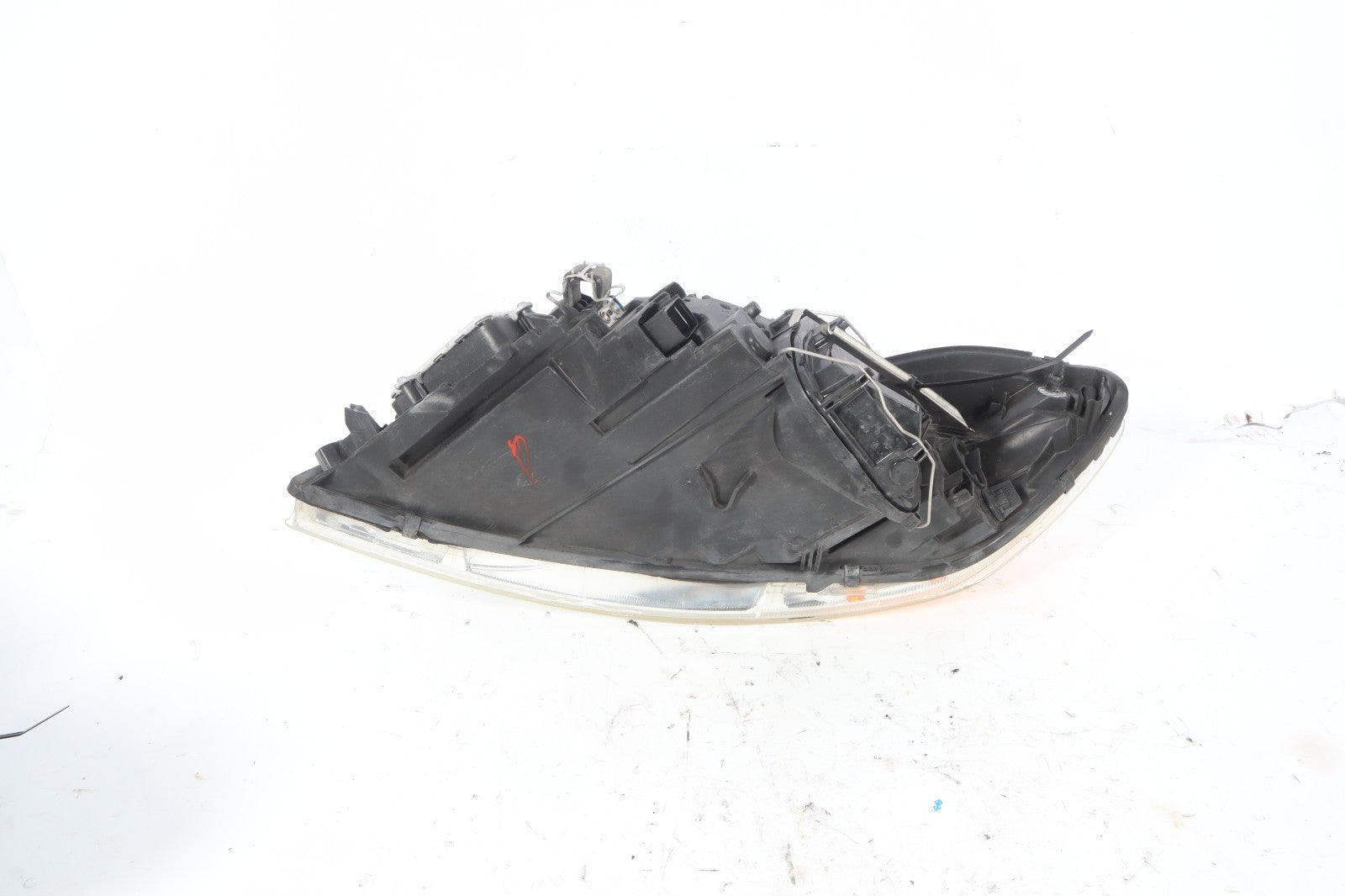 2011 - 2013 VOLO C70 FRONT RIGHT PASSENGER SIDE XENON HEADLIGHT ASSEMBLY OEM