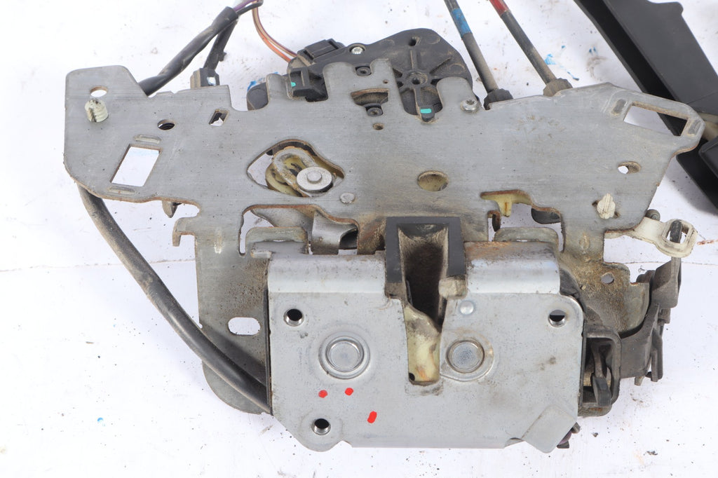 2001-2007 CHRYSLER TOWN COUNTRY LEFT DRIVER SLIDING DOOR LATCH OEM