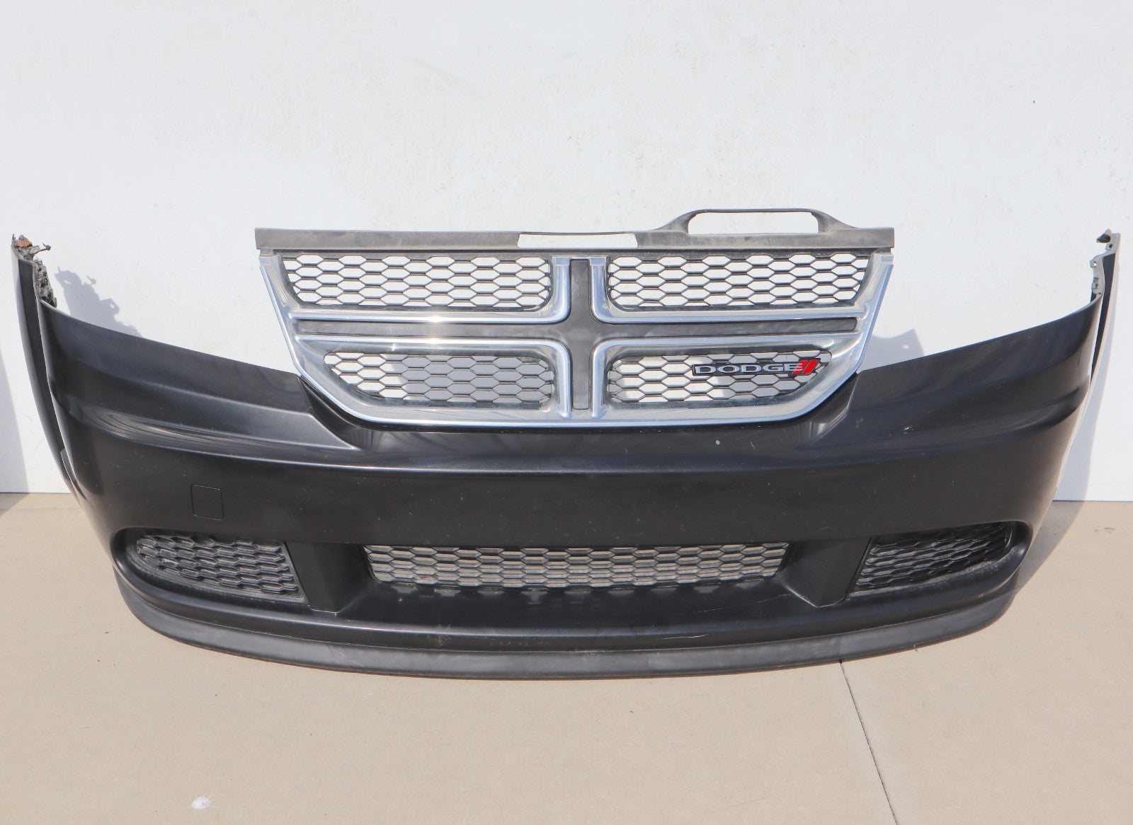 2011 - 2020 DODGE JOURNEY FRONT BUMPER COVER PANEL OEM ONLY PICK UP!!!