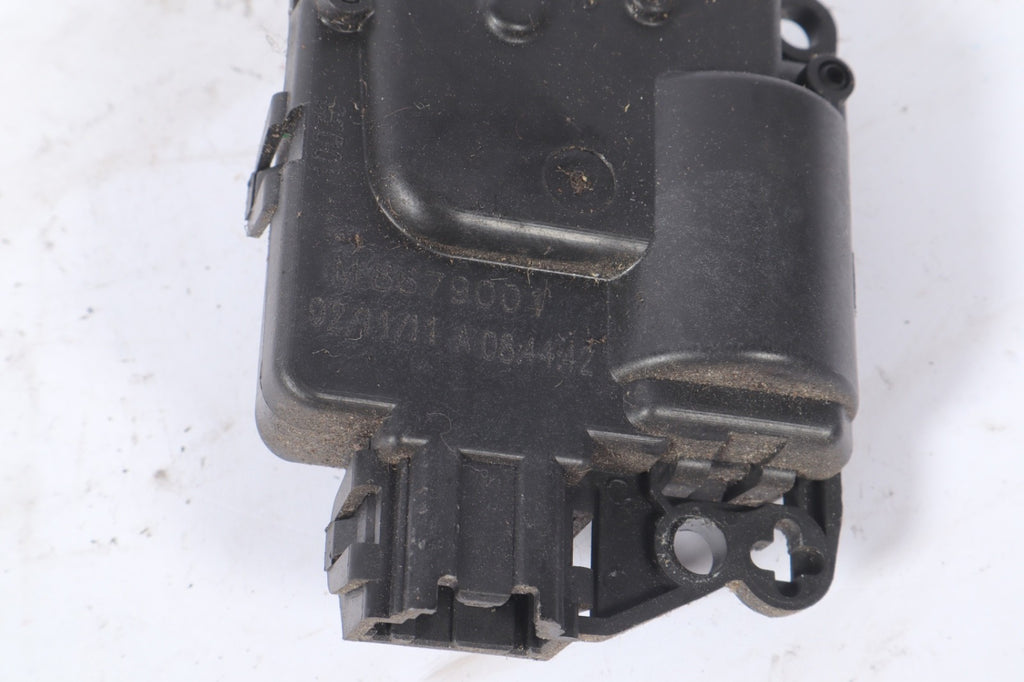2008 - 2019 DODGE GRAND CARAVAN AIR VENT HVAC HEATER ACTUATOR FITS OEM M8679001