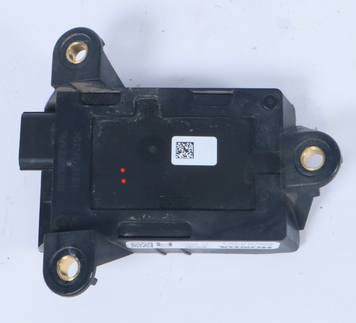 2014-2017 Honda Odyssey Right Blind Spot Radar Sensor 36935-TK8-A220-M1