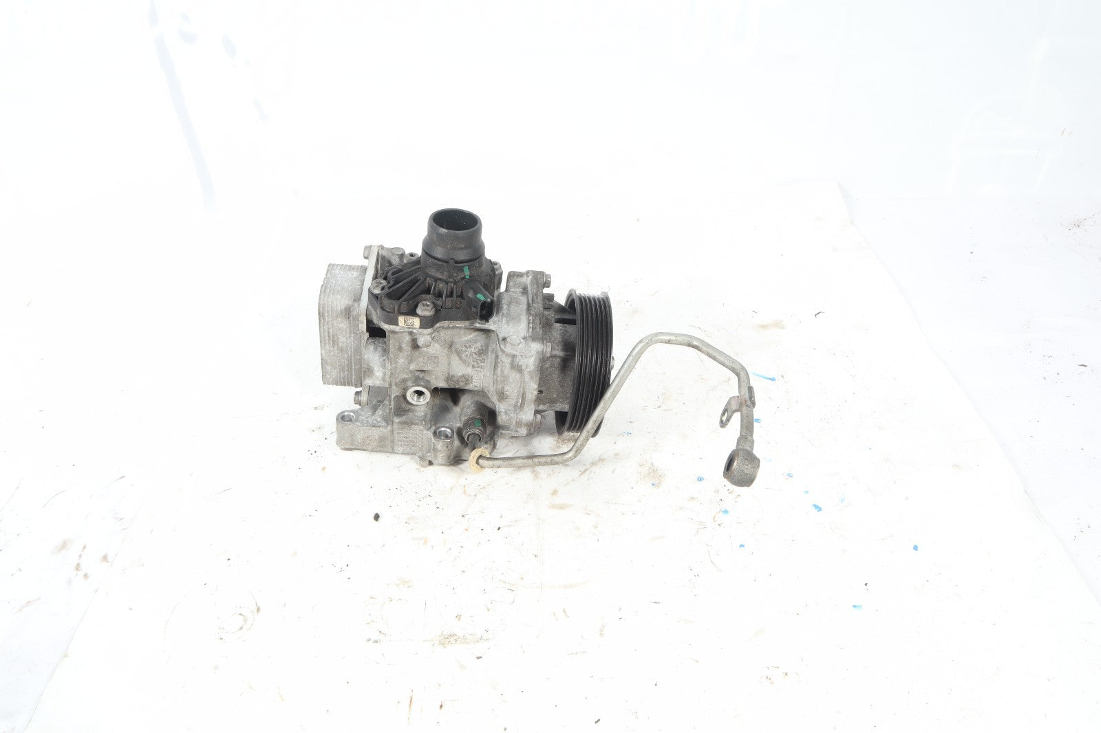 2016-2019 BUICK CASCADA  WATER  PUMP 55492937 OEM