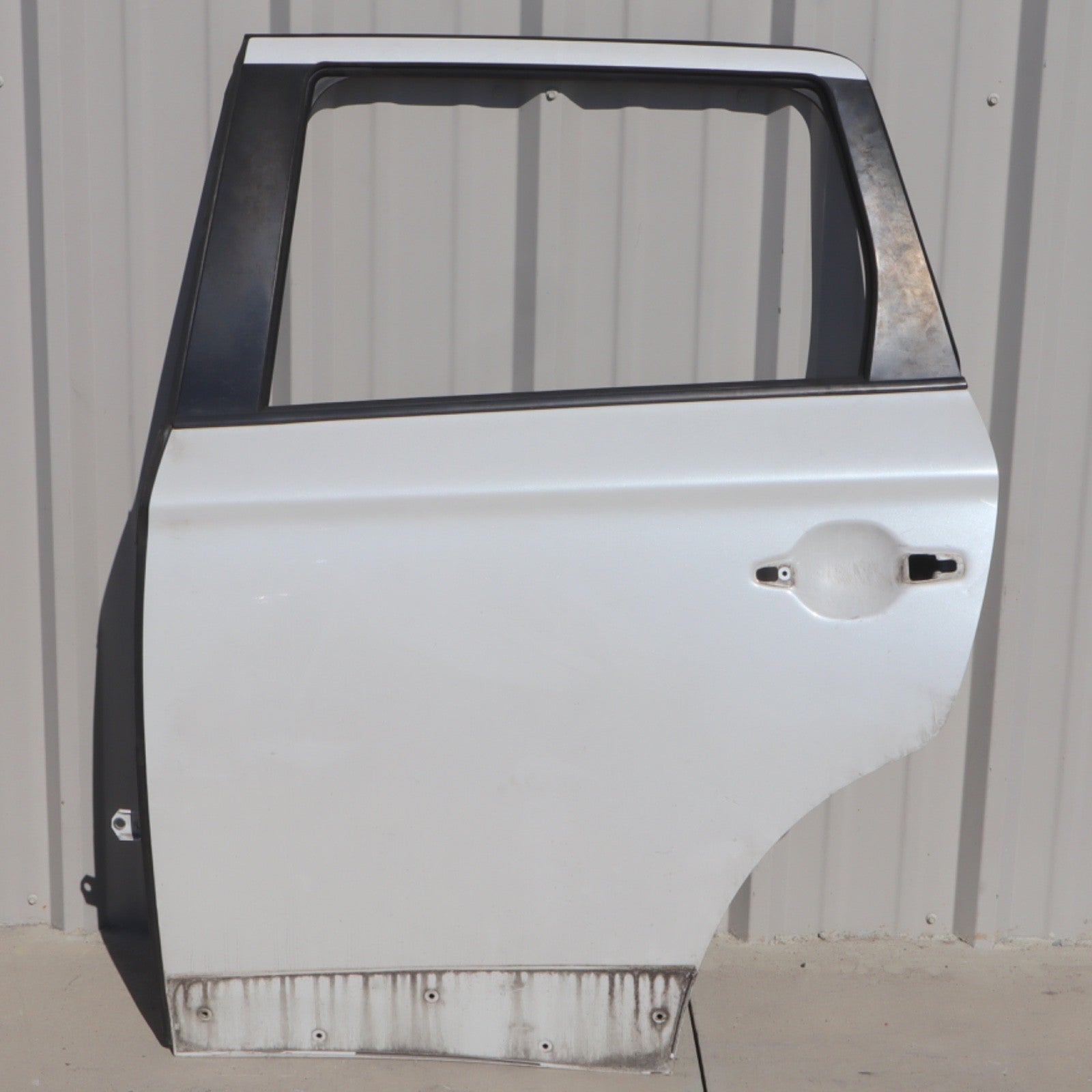 2016-2020 MITSUBISHI OUTLANDER REAR LEFT SIDE DOOR SHELL PANEL OEM