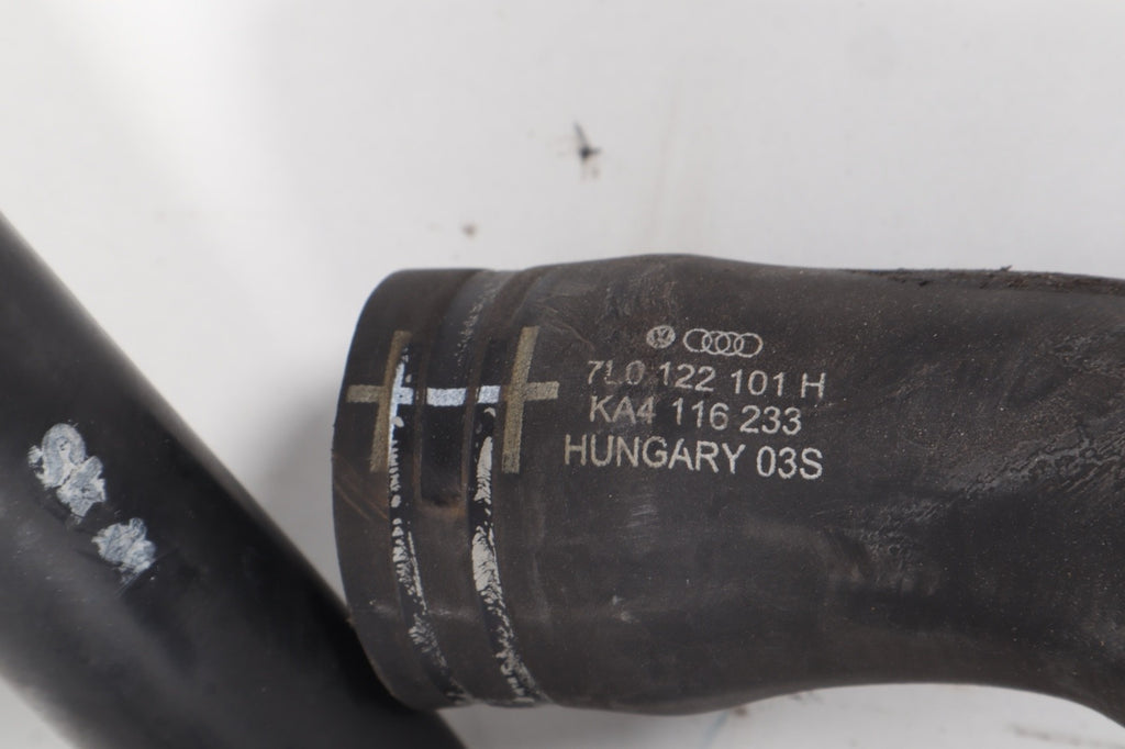 2007-2010 Audi Q7  Engine Coolant Radiator Hose Pipe Set w/Sensor OEM
