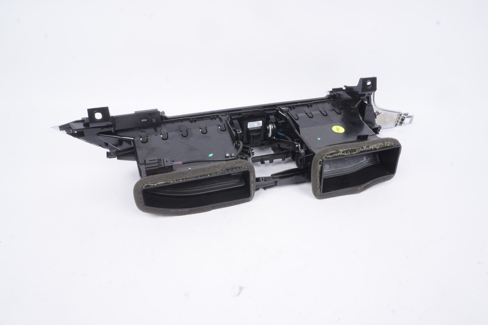 2012-2015 AUDI A6 A7 S6 S7 CENTER DASH AIR VENT  4G1820951 OEM