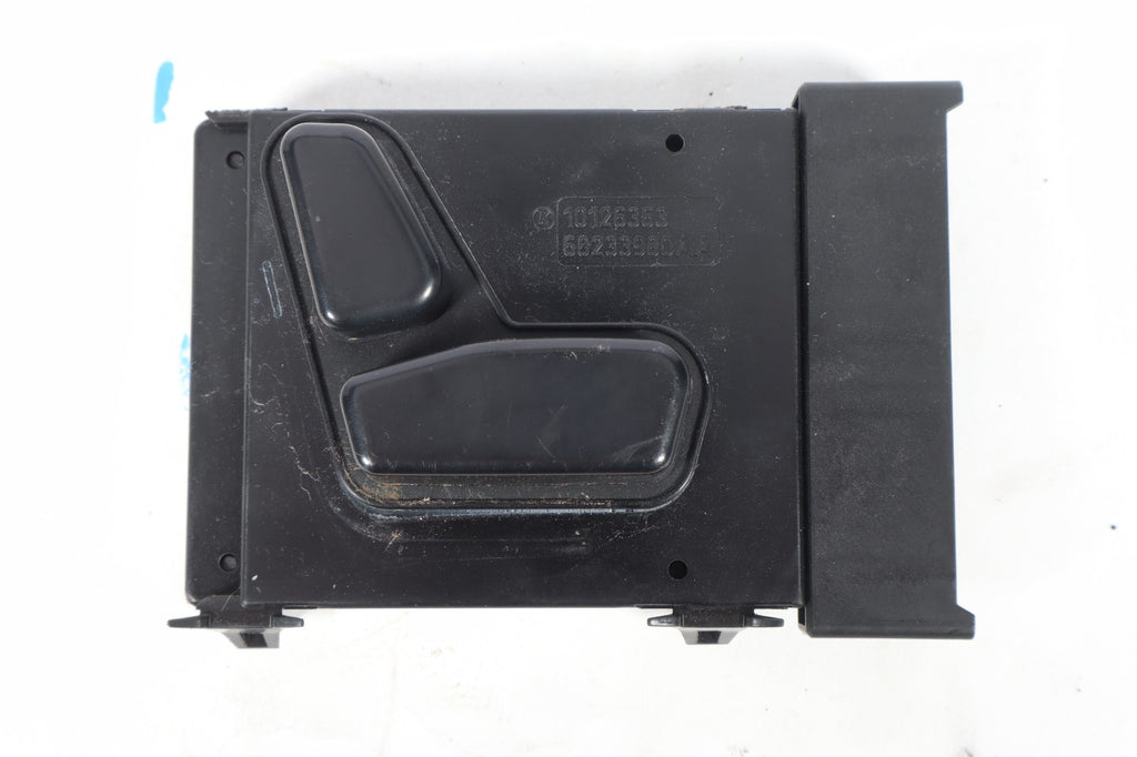 2016-2017 DODGE GRAND CARAVAN PASSENGER FRONT SEAT SWITCH GENUINE OEM 68233980AA