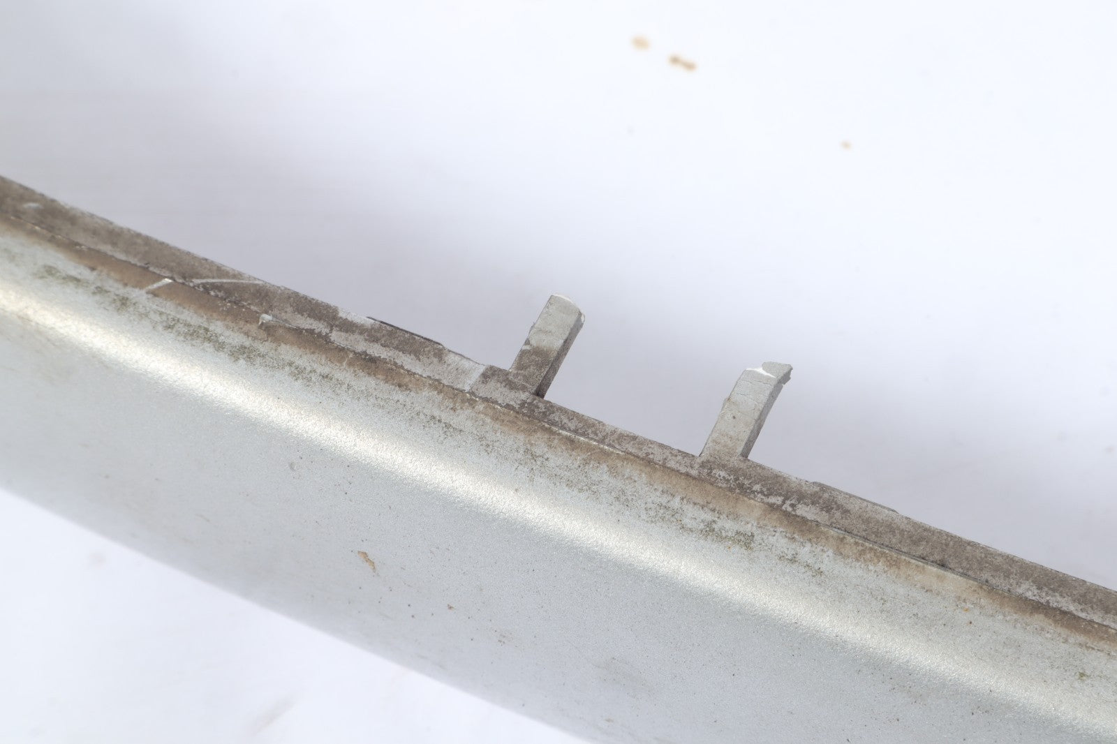 1999-2002 MERCEDES BENZ CLK55/430 AMG FRONT BUMPER COVER MOLDING OEM