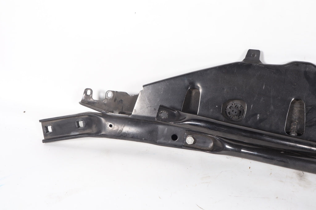 2012-2018 BMW F13 F06 650i 640i M6 FRONT RADIATOR CORE UPPER SUPPORT BRACKET OEM