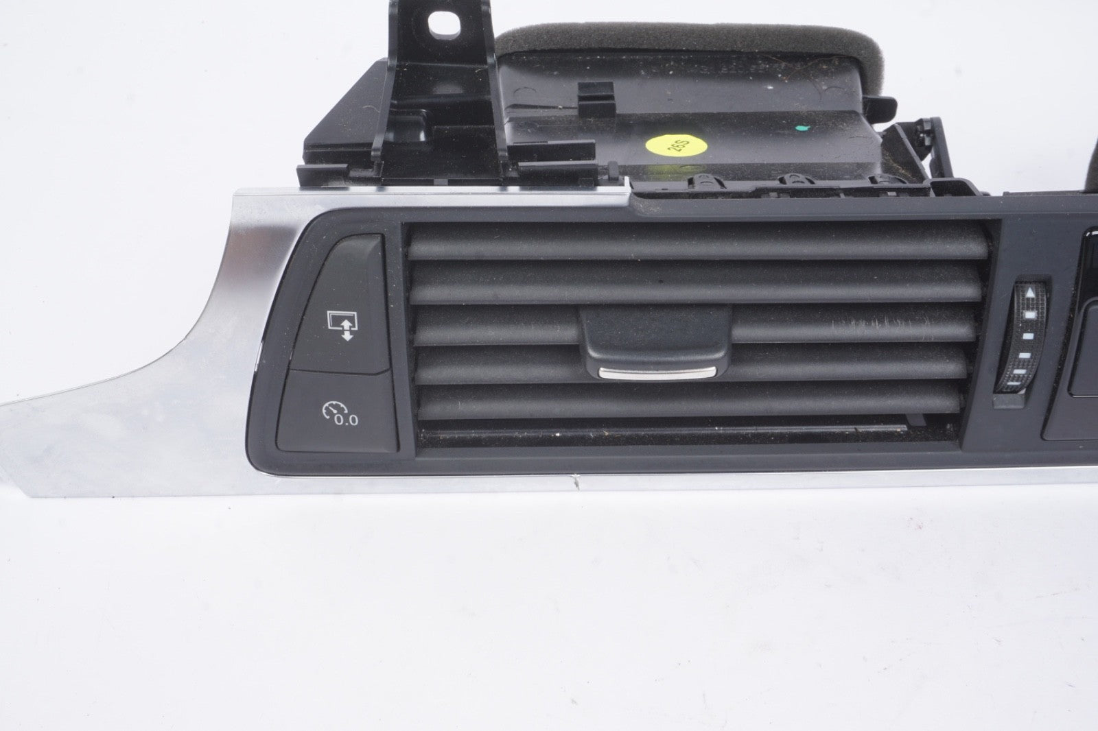 2012-2015 AUDI A6 A7 S6 S7 CENTER DASH AIR VENT  4G1820951 OEM