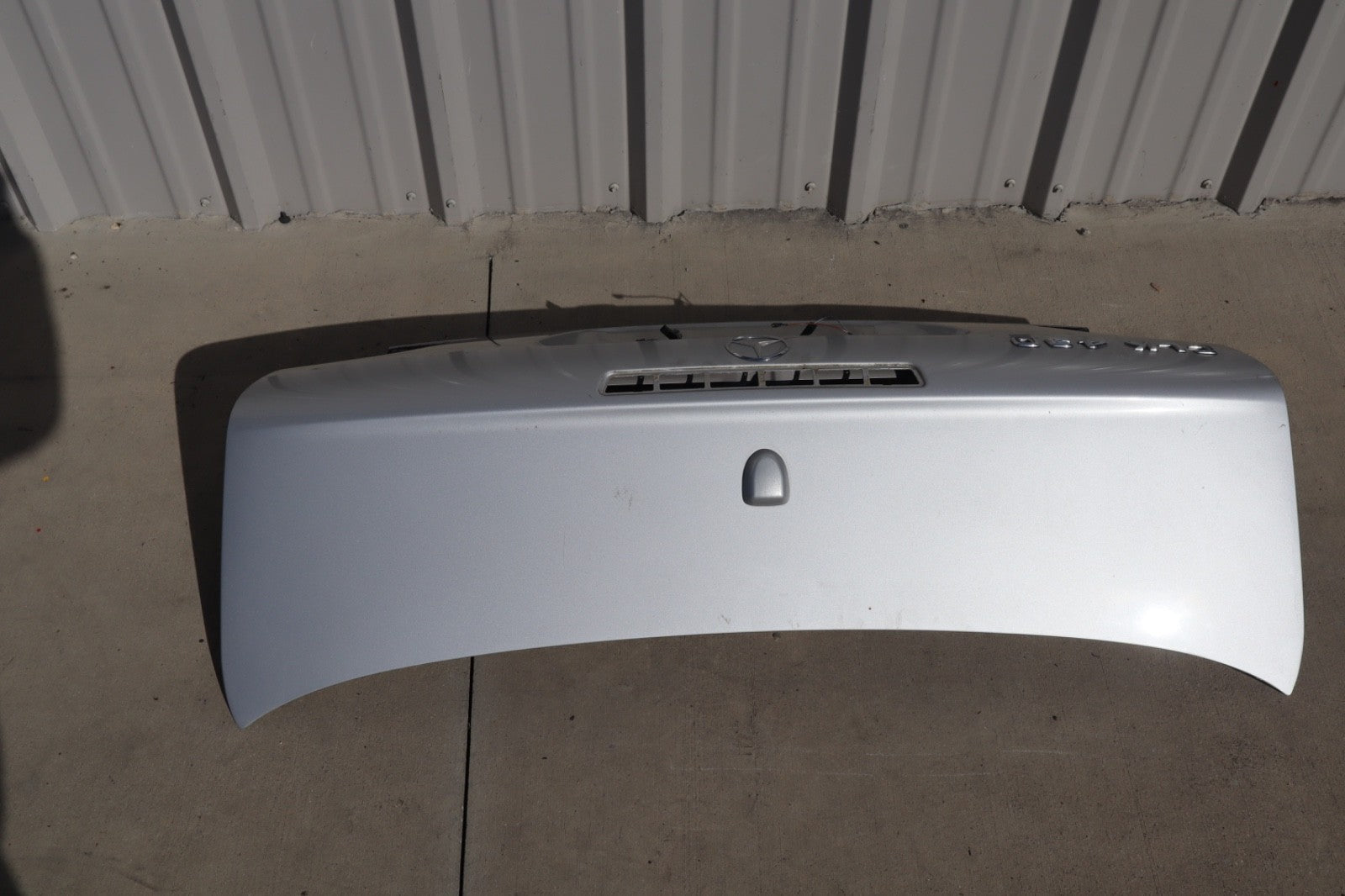 1999-2002 MERCEDES CLK430 CONVERTIBLE  TRUNK LID OEM ONLY PICK UP!!!