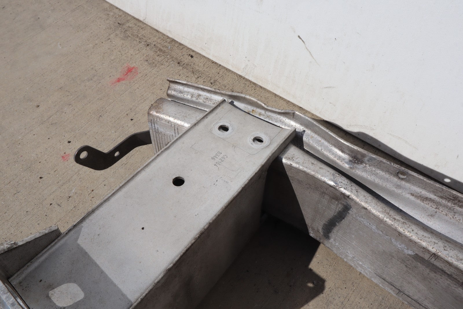 2009-2017 AUDI Q5 FRONT BUMPER REINFORCEMENT IMPACT BAR BEAM OEM 8R0807113B