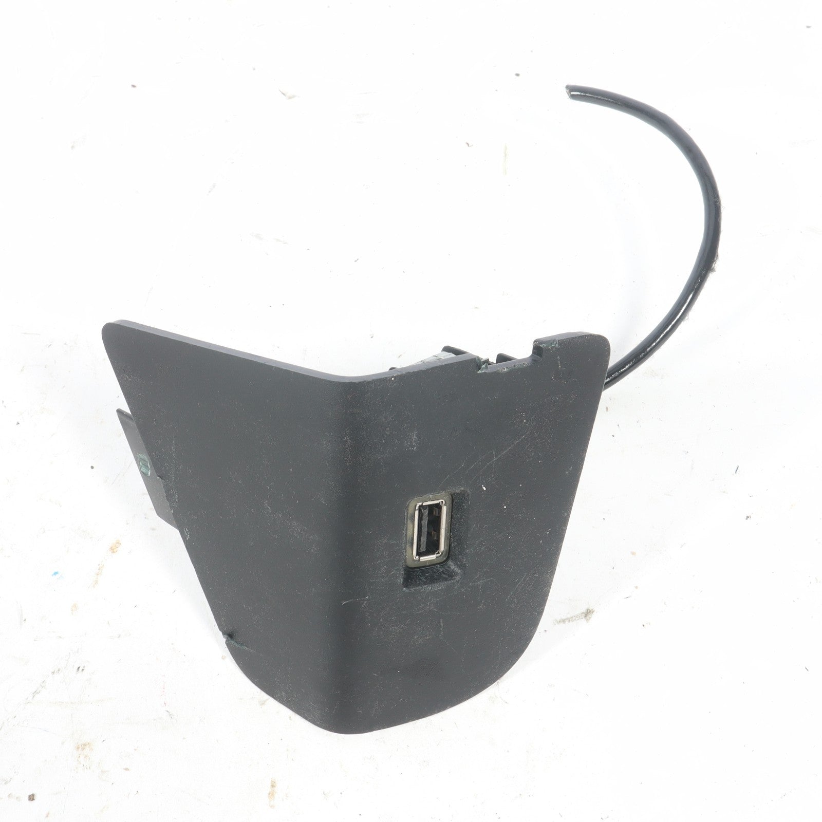 2019 DODGE GRAND CARAVAN USB PORT OEM