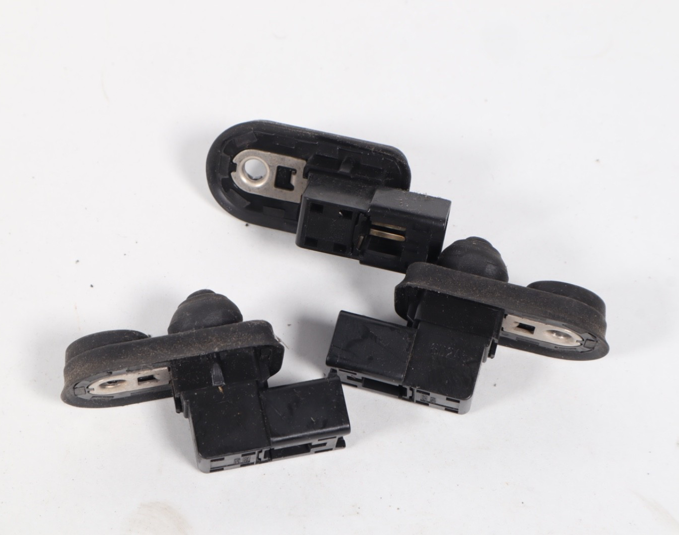 03-20 MITSUBISHI OUTLANDER RIGHT/LEFT INTERIOR LIGHT DOOR JAMB SWITCH SET 3 OEM
