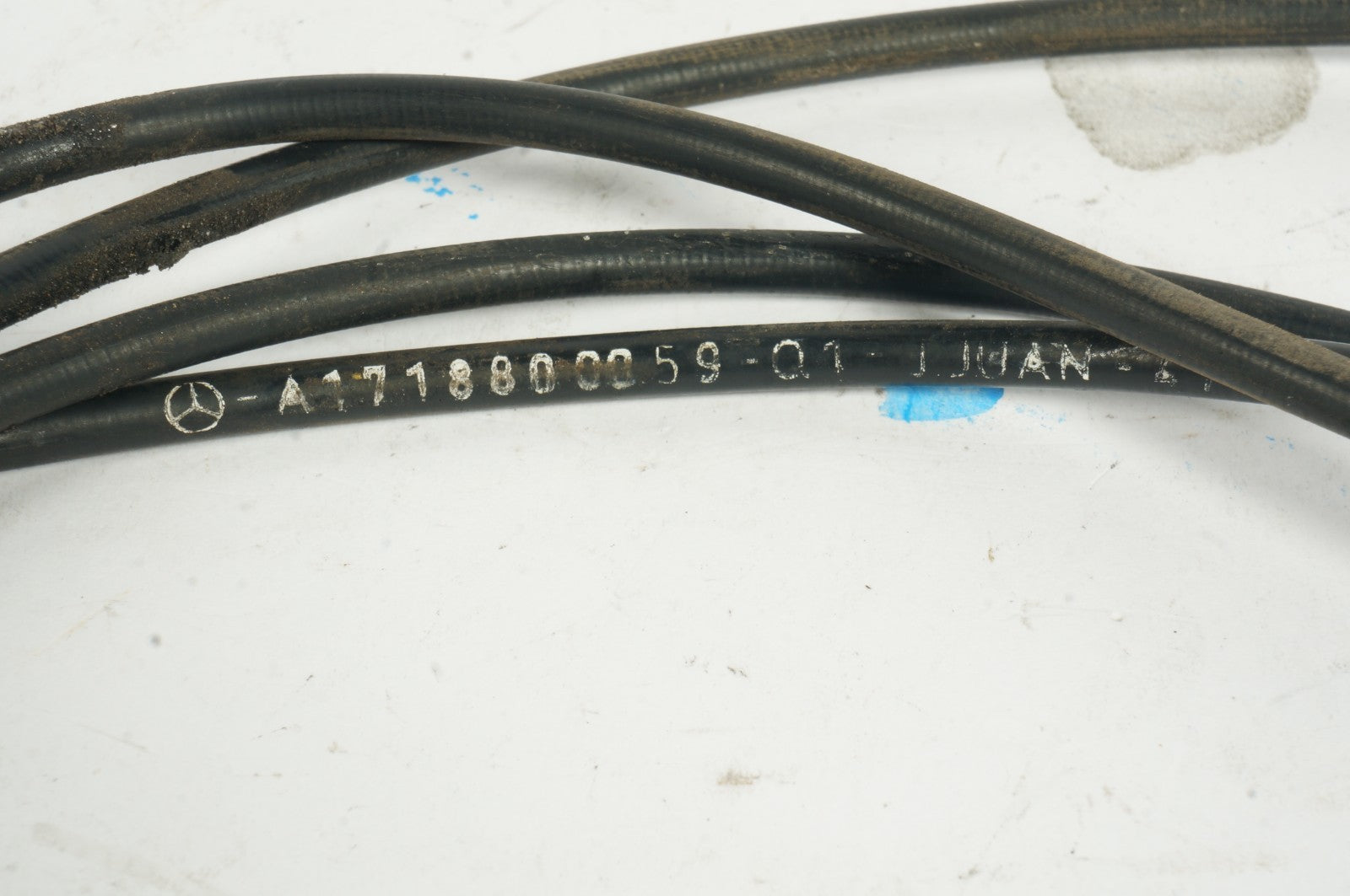 2004 - 2010 MERCEDES-BENZ SLK280 SLK350 HOOD RELEASE HANDLE WIRE A1718800059