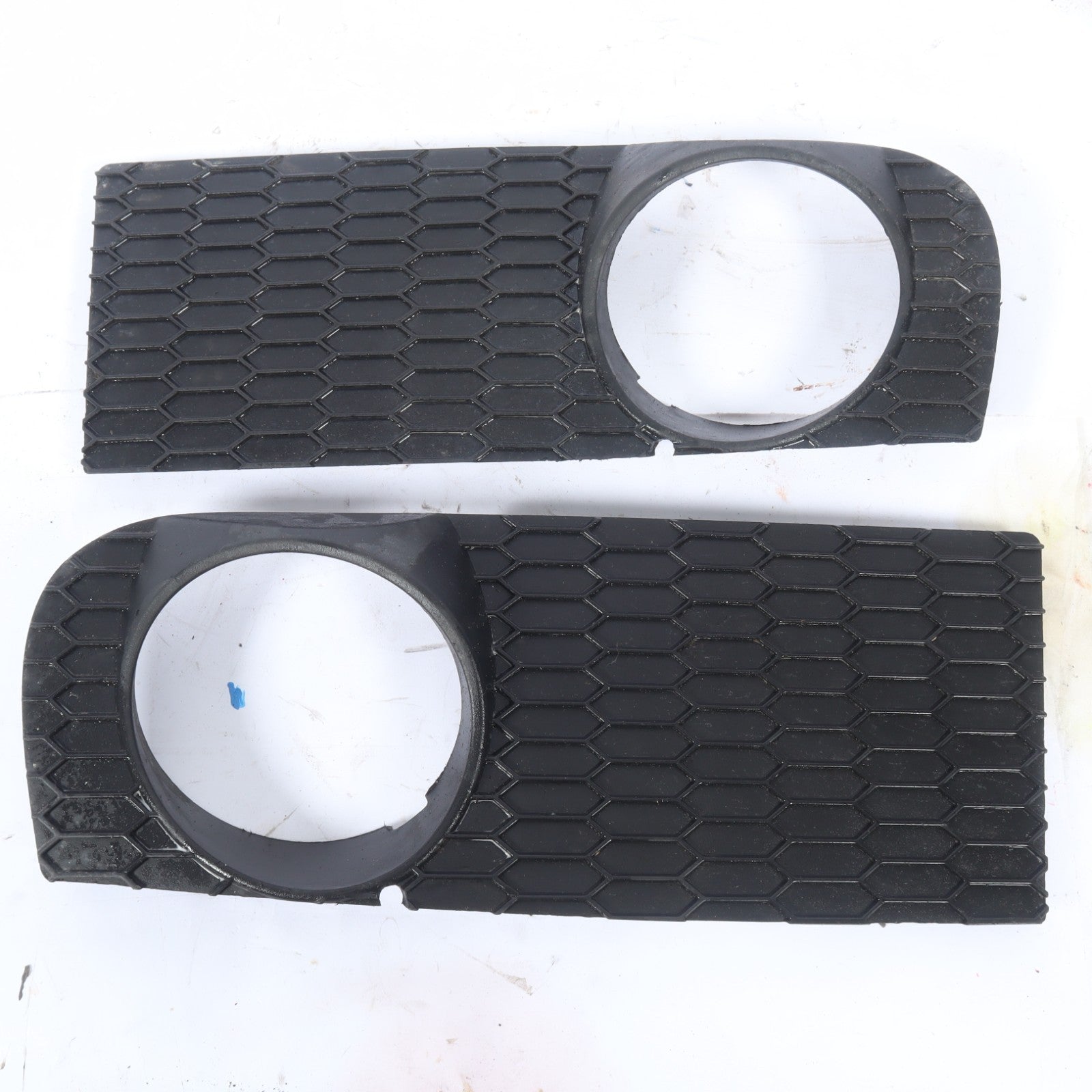 2007-2010 BMW X3 FOG DRIVING LIGHT GRILLS COVERS FFRONT RIGHT AND LEFT OEM